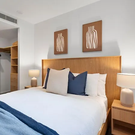 Apartment Fortitude Valley Hideaway - 2Br Apartment With Balcony & 2 Free Car Bays *