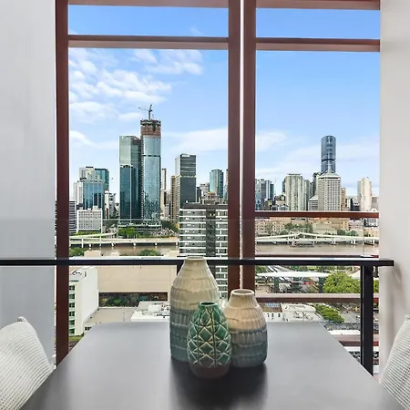 Sunny, & Modern With Breathtaking Views!