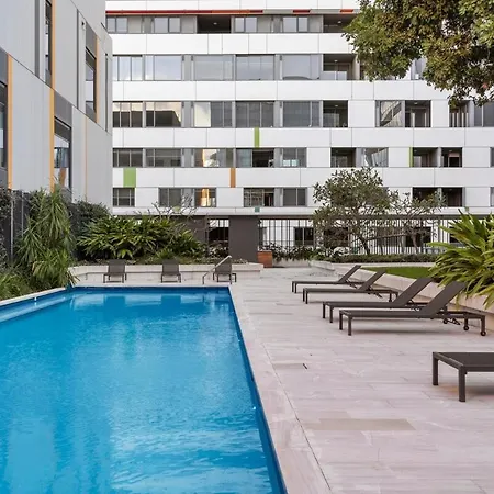 St And Story Bridge, Bbq , Pool & Free Parking Brisbane