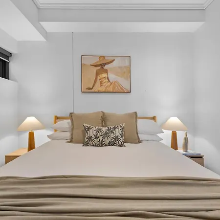 St With Story Bridge Views, Pool & Free Parking Apartment Brisbane