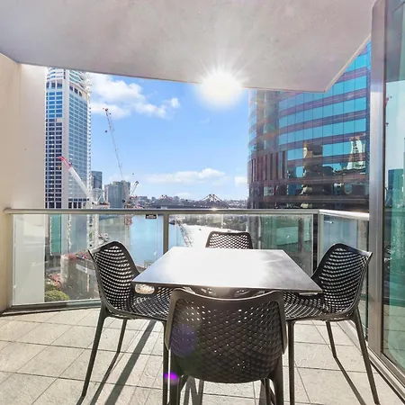 Full Water View - Sleeps 7 - Parking - Pool & Sauna Apartment Brisbane