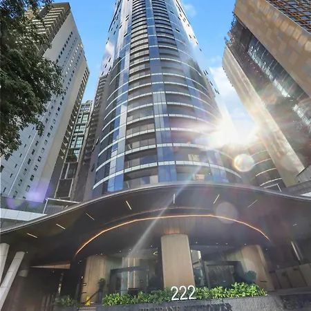 Apartment Level 43 Water Views - 2br - Sleeps 6 & Baby Brisbane
