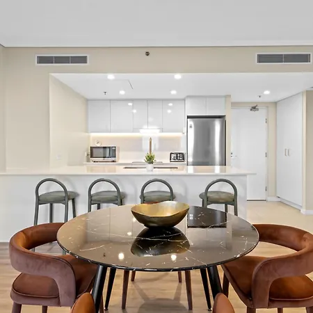 Riverfront Luxe 2br Cbd With Iconic & Bridge Views Brisbane