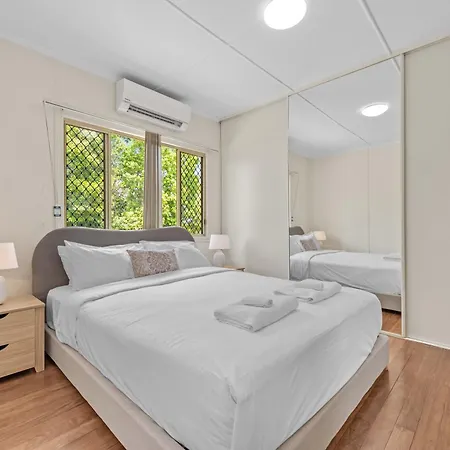 Cozy 1br W Balcony, Parking, Wifi And Study Desk