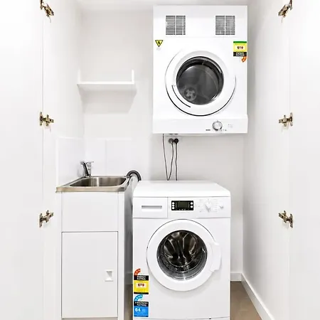 Apartment Chic 1br With Pool And Parking