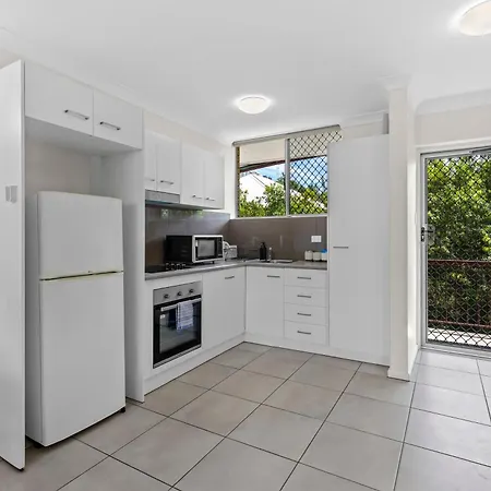 Cozy 1br Near Hospitals And Cbd With Parking! Apartment *
