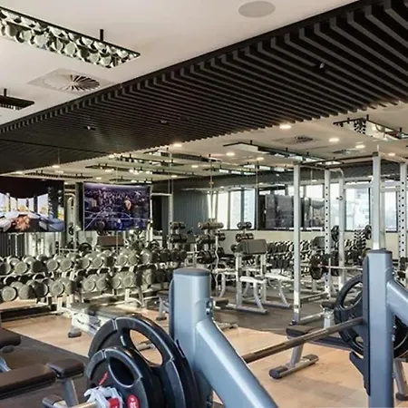 Apartment Mickey Clubhouse 1br With Pool, Gym & Brisbane