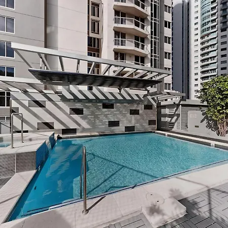 Apartment The Gilded Gallery I Art-inspired Luxe Retreat Brisbane
