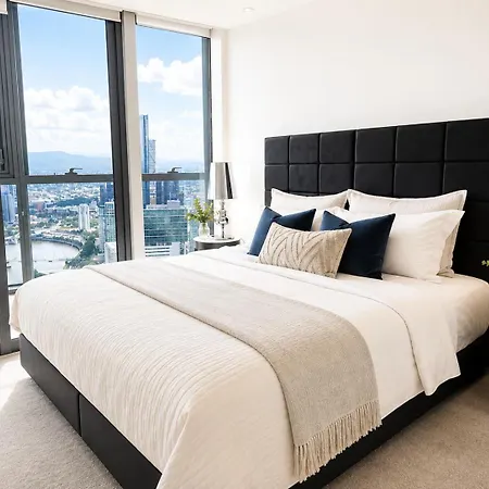 The Skyline Atelier | & River Views