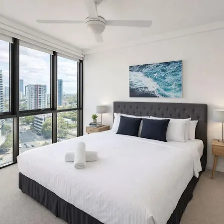 Apartment 2br Night Life -pool-parking-rooftop-intercom