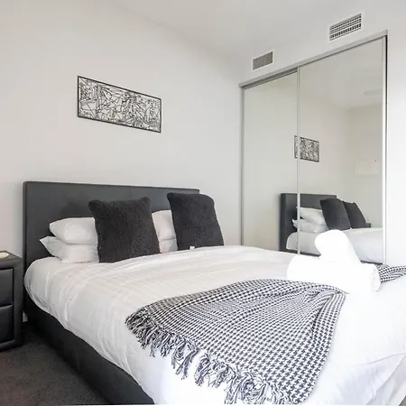 The Valley Nest - Free Parking - Infinity Pool * Brisbane