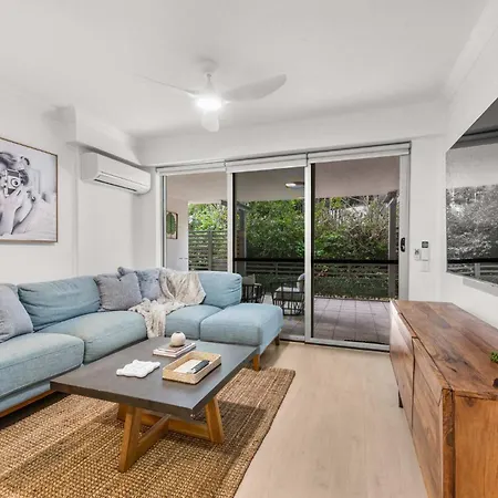 Apartment The Mews Bowen Hills - Spacious 3-bedroom With Pool & Parking *