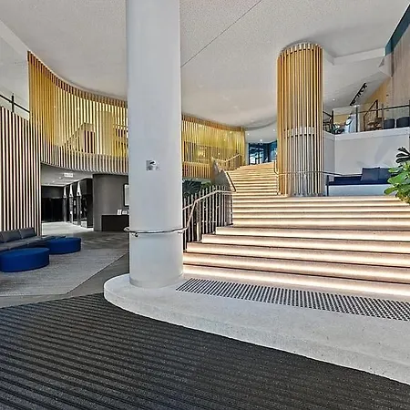 Luxury Cbd With 180 River Views & Rooftop Pool Apartment