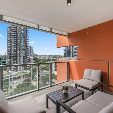 Premium Urban With Rooftop Pool And Views Apartment *