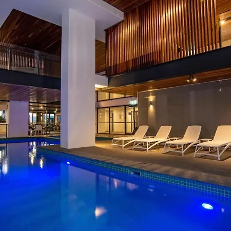 Prime 2br Location Pool Parking Bct 1004 Apartment