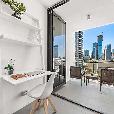 Breathtaking Views & Brisbane's Location! * Brisbane