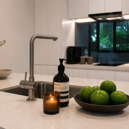 Apartment In Macgregor Brisbane