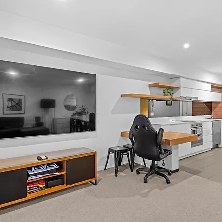 Merivale Artisan