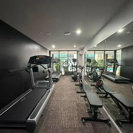 Your Cozy 1br In The Cbd C38 Brisbane