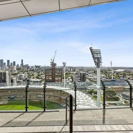 Apartment Walk To The Gabba With Rooftop Pool & Secure Carpark With Beautiful Views