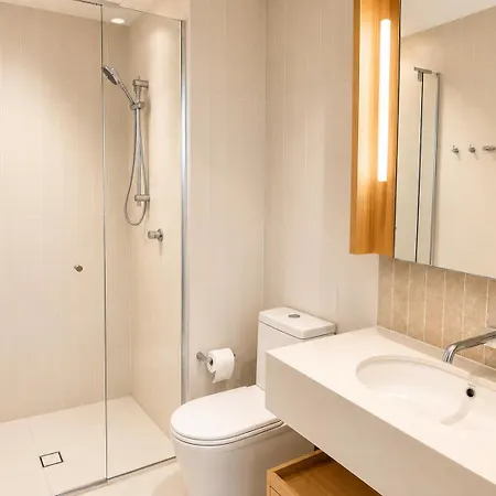 Queens Wharf Floor, 2 Bedrooms, 1 Parking