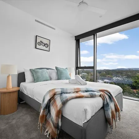 Apartment Skyhigh Retreat View And Shopping At Your Doorstep *
