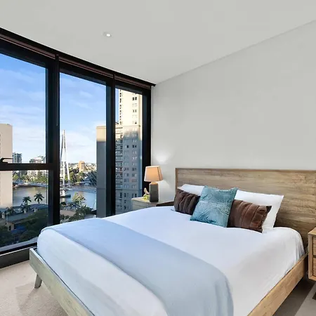 Urban Heights On Margaret Stylish Apartment *