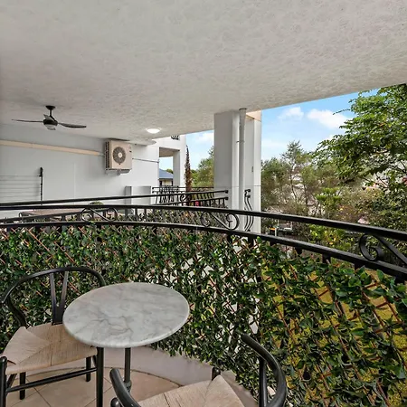 Spacious 2br With Wifi, Parking & Balcony Apartment Brisbane