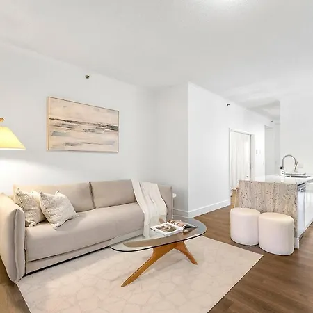 Penthouse Style - Story Bridge Views - Sleeps 8 - Baby Friendly