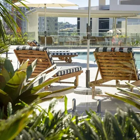 Luxurious Newstead With Views Apartment *