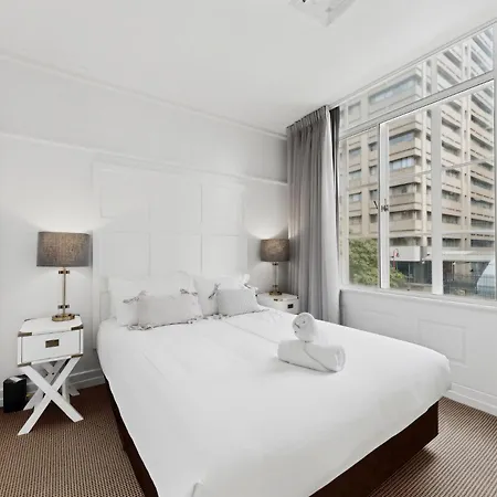 Skyline 1-bed Retreat In Brisbane