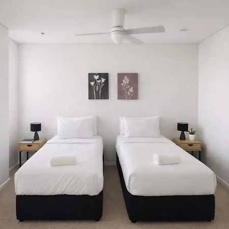 Apartment 2br Night Life -pool-parking-rooftop-intercom *