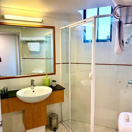 Compact Cbd | Pool & Gym Access * Brisbane