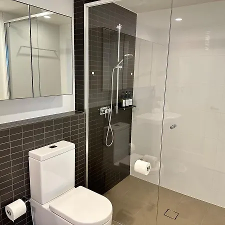 2br W Pool And Parking Near Suncorp Riverview Apartment