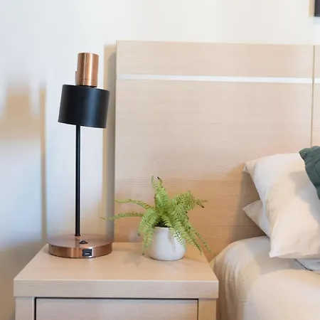 Chic 1br Retreat Heart Of Pool&gym Views Apartment Brisbane