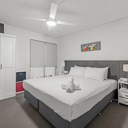 Apartment Mcwhirters Brisbane