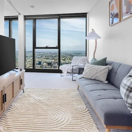 Lvl72 Breathtaking Views With Parking, Pool & Gym * Brisbane