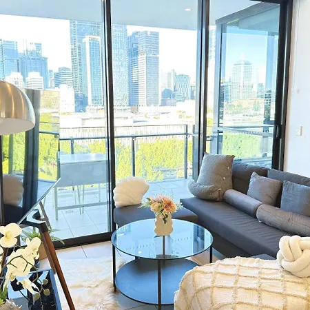 Prime 2br Location Pool Parking Bct 1004 Apartment *