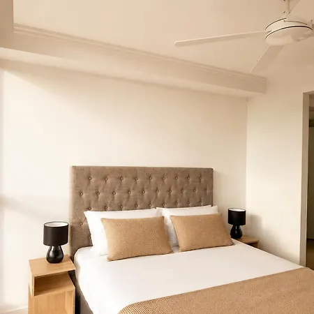 Stylish Designer With Rooftop, Balcony & Parking Apartment Brisbane