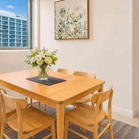 View 2-bed Fortitude Valley