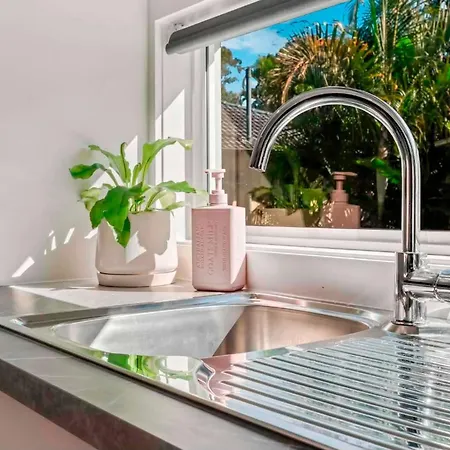 Apartment Private Modern - Separate Entry Brisbane
