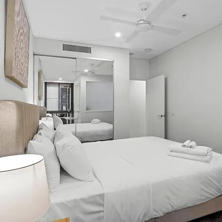 Southbank With Pool, Sauna & Parking Apartment *