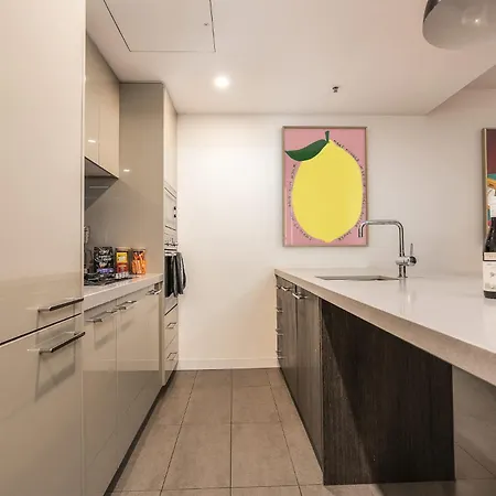Rooftop Pool 1br At The Gabba With Views Apartment *