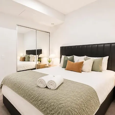 Chic 1br With Pool And Parking Apartment Brisbane