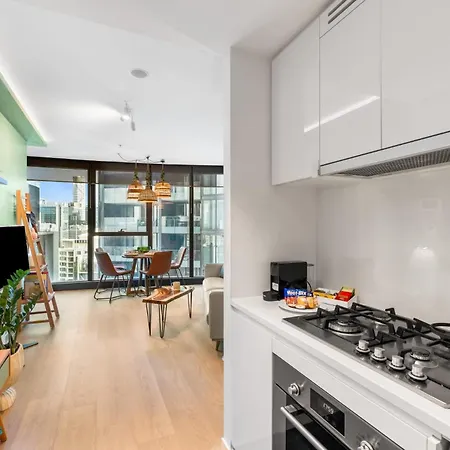 Sky Tower 1br Luxe Retreat Pool & Gym