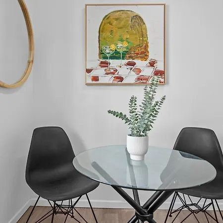 Apartment Cozy Centre - Short Walk To Hospital *
