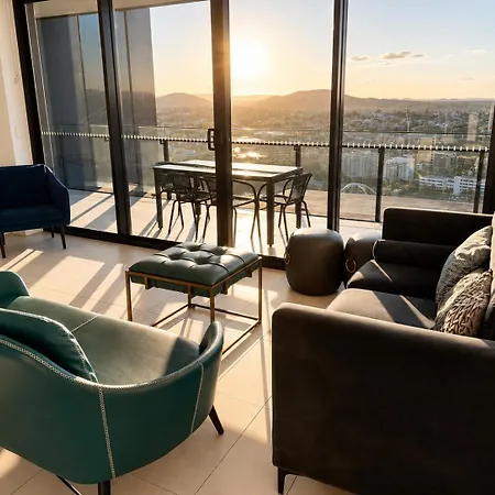 Apartment The Sunset Perch Panoramic River Escape *
