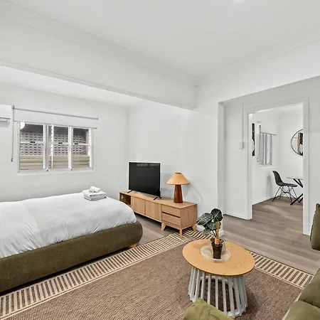 Stylish And Comfy - Short Walk To Hospital * Brisbane
