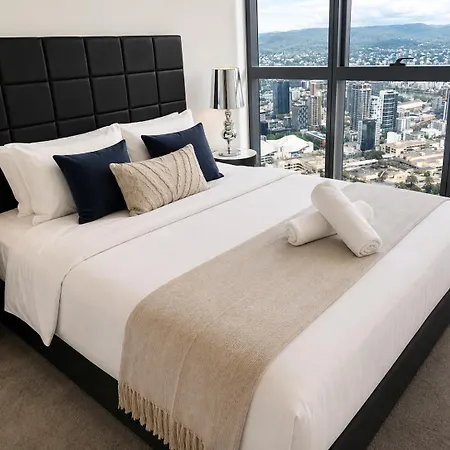 The Skyline Atelier | & River Views Apartment *
