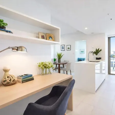 2br Night Life -pool-parking-rooftop-intercom Apartment *
